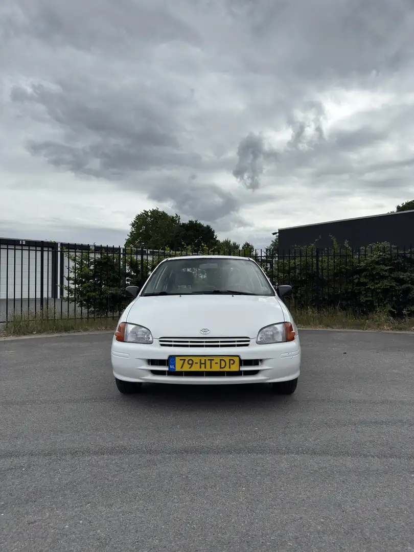Toyota Starlet 1.3 - 5 Deurs - Zeldzaam - 252.000km Bílá - 2