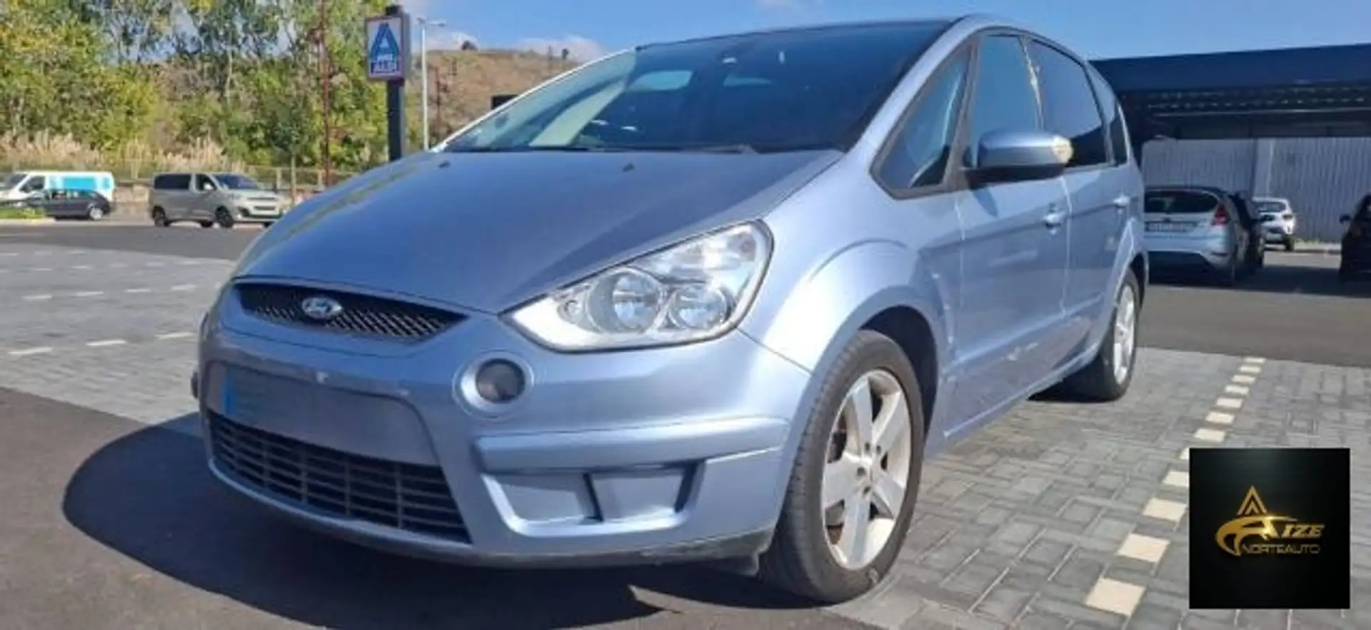 Ford S-Max 2.0TDCi Titanium Aut. Gris - 2