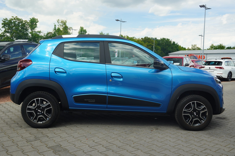 Dacia Spring Electric Essential Tempomat DAB Teilleder — photo 7