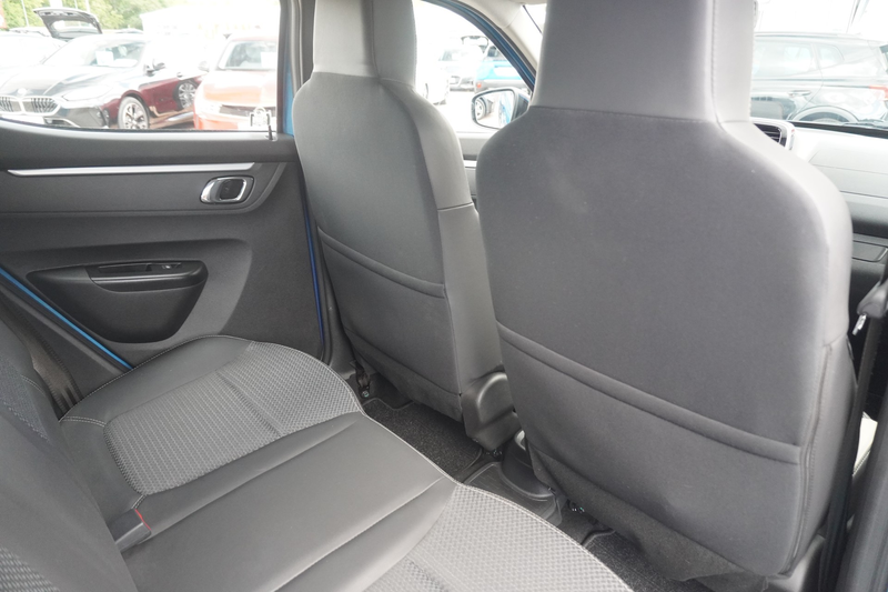 Dacia Spring Electric Essential Tempomat DAB Teilleder — photo 11