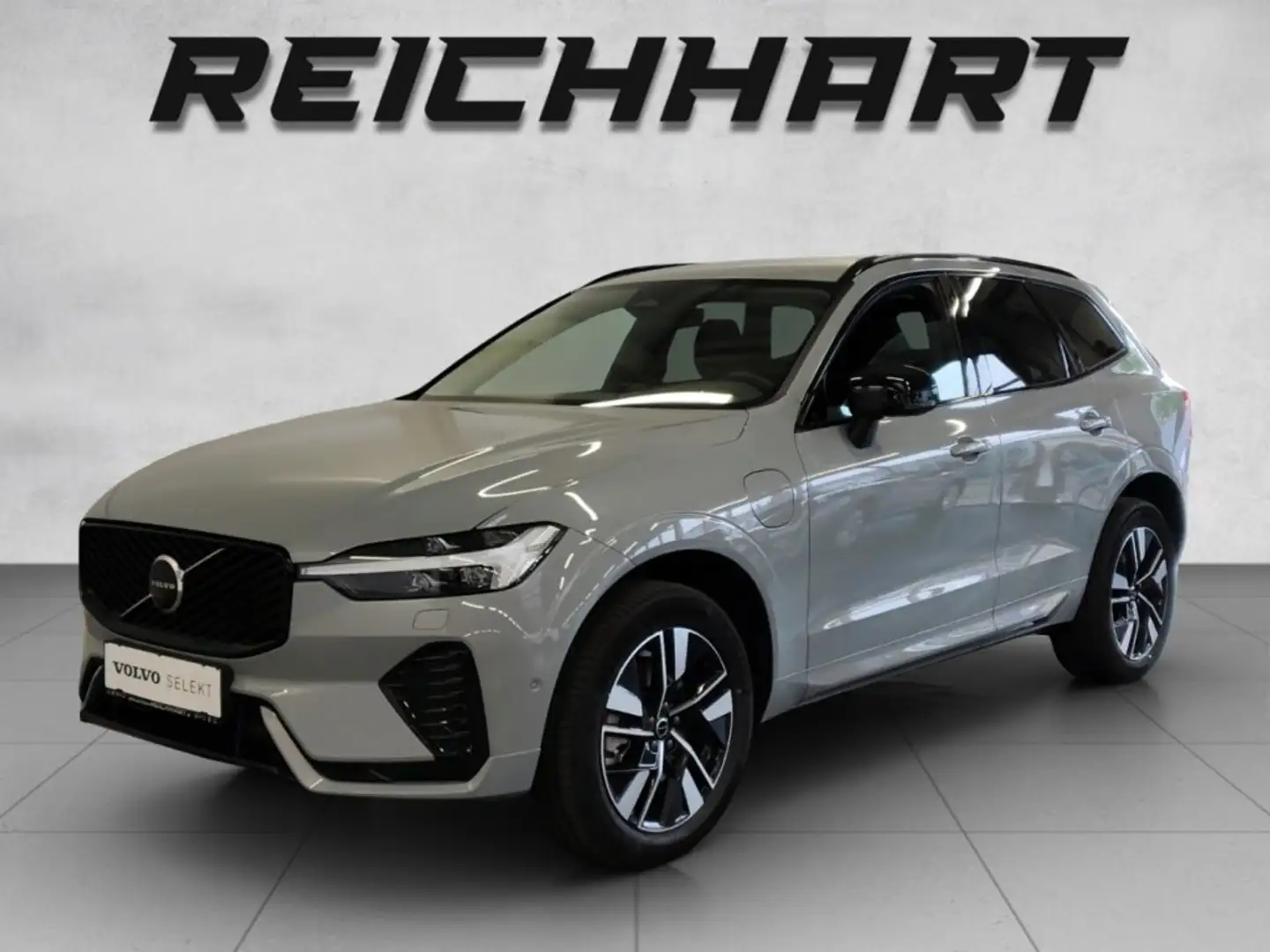 Volvo XC60 Plus, T6 AWD Plug-in Hybrid, Elektrisch/Benzin, Dark Grau - 1