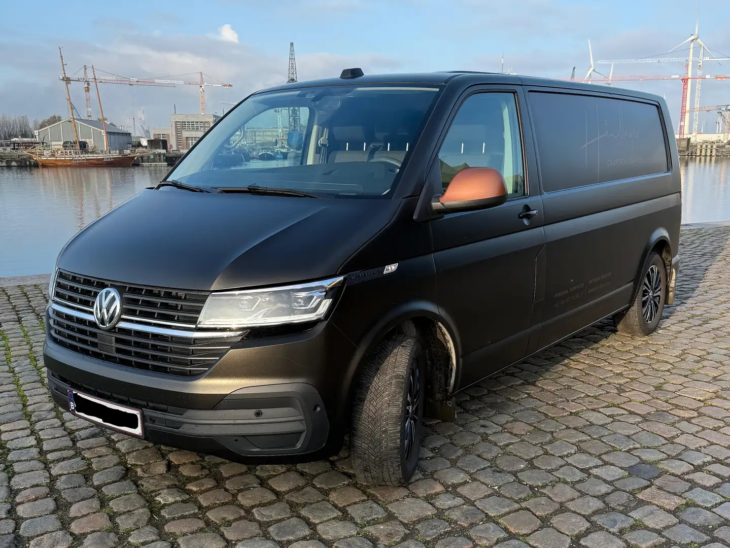 Volkswagen T6.1 Transporter VW Transporter 6.1 2.0 TDI 150 DSG L2 18.000 km Grijs - 2
