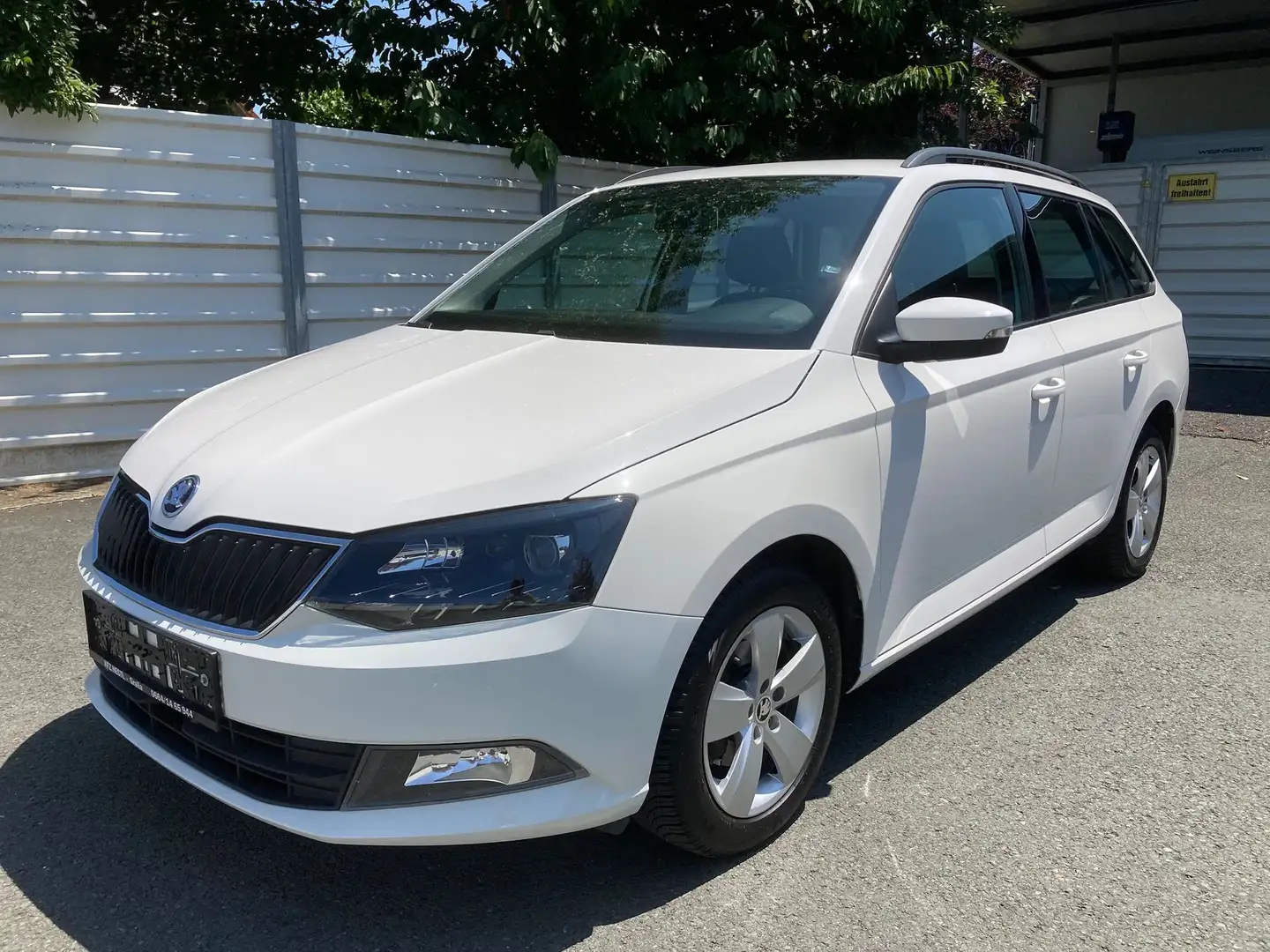Skoda Fabia Combi Ambition 1,4 TDI Blanc - 1