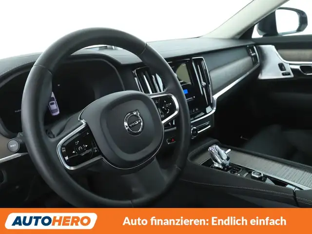 Volvo S90 view 11
