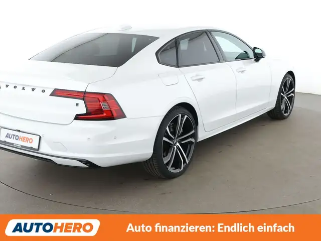Volvo S90 view 6