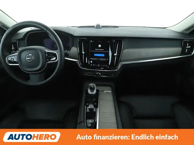 Volvo S90 view 12