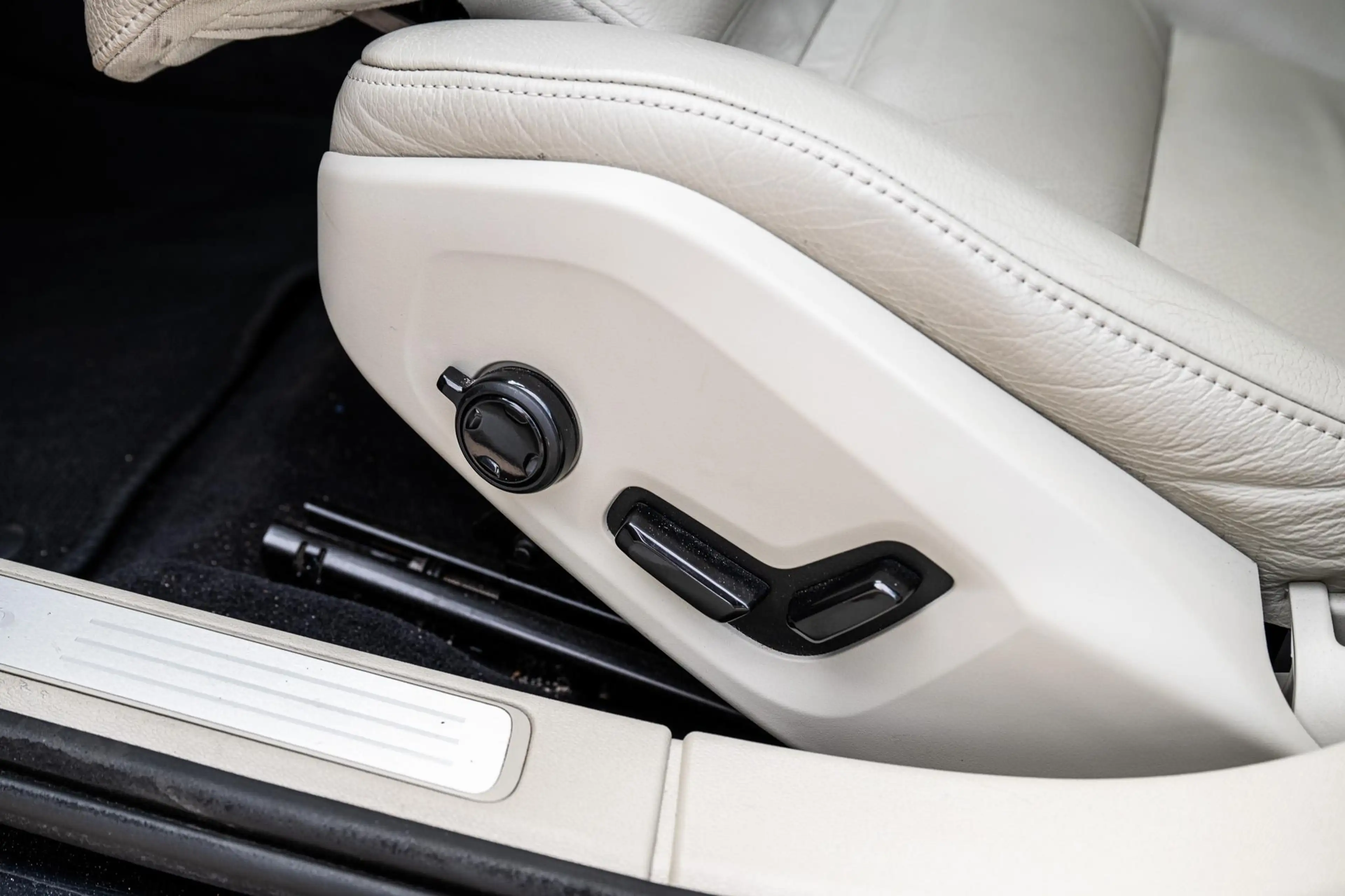 Volvo S60 2.0 B4 Plus Bright | Trekhaak | Panoramadak | Harm — photo 7