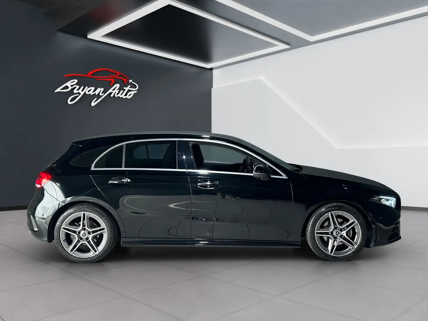 Mercedes-Benz A 200 D Premium auto - 1