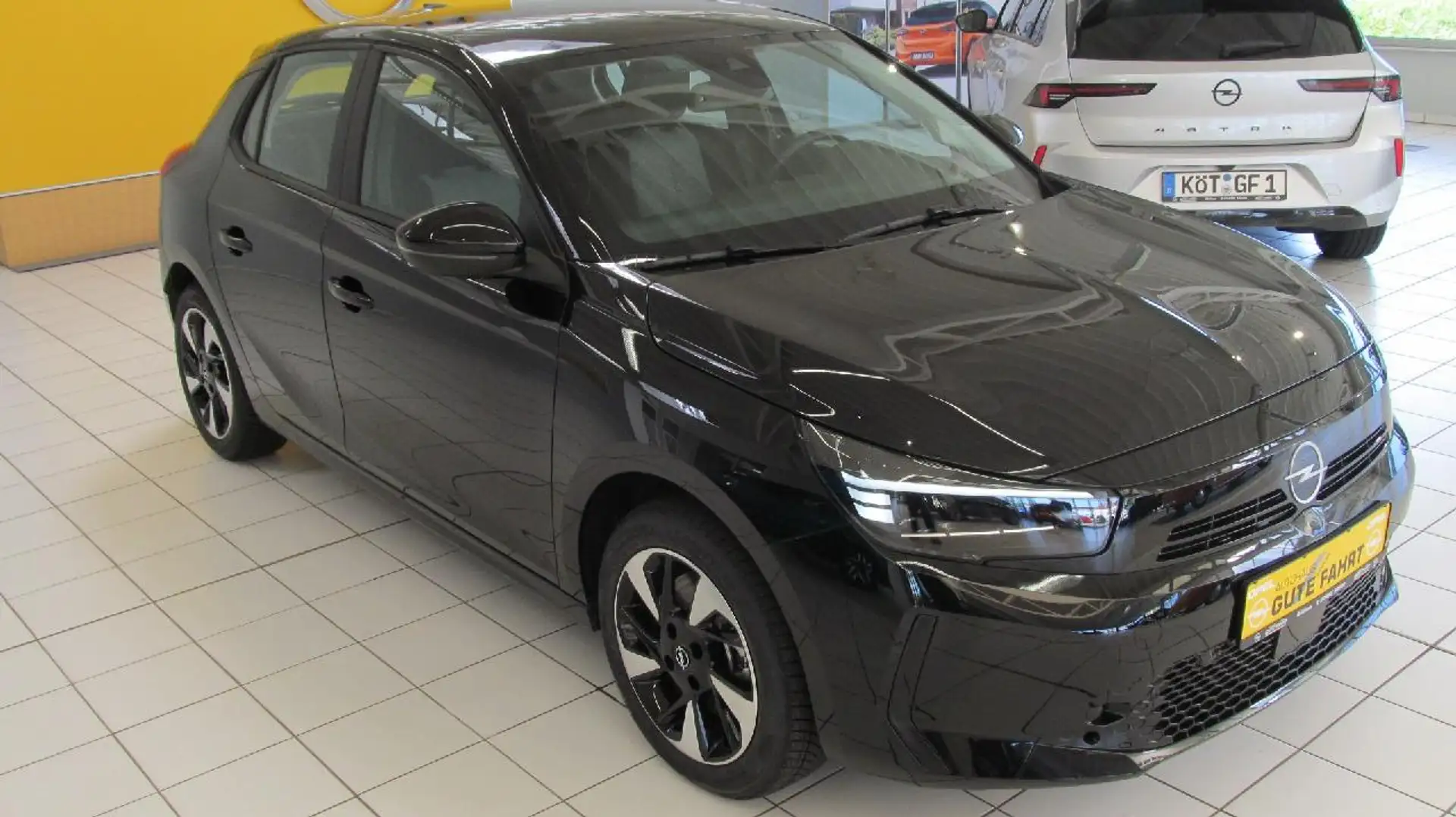Opel Corsa-e e Edition Schwarz - 2