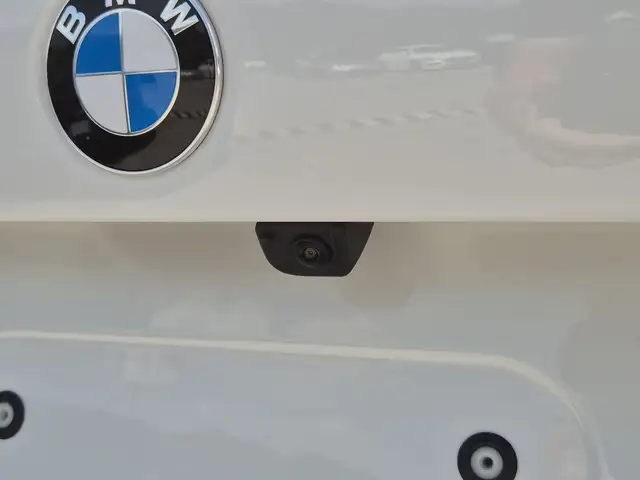 BMW 1 Series view 13