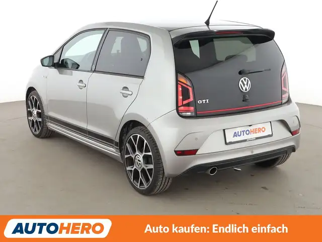 Volkswagen Up! view 4