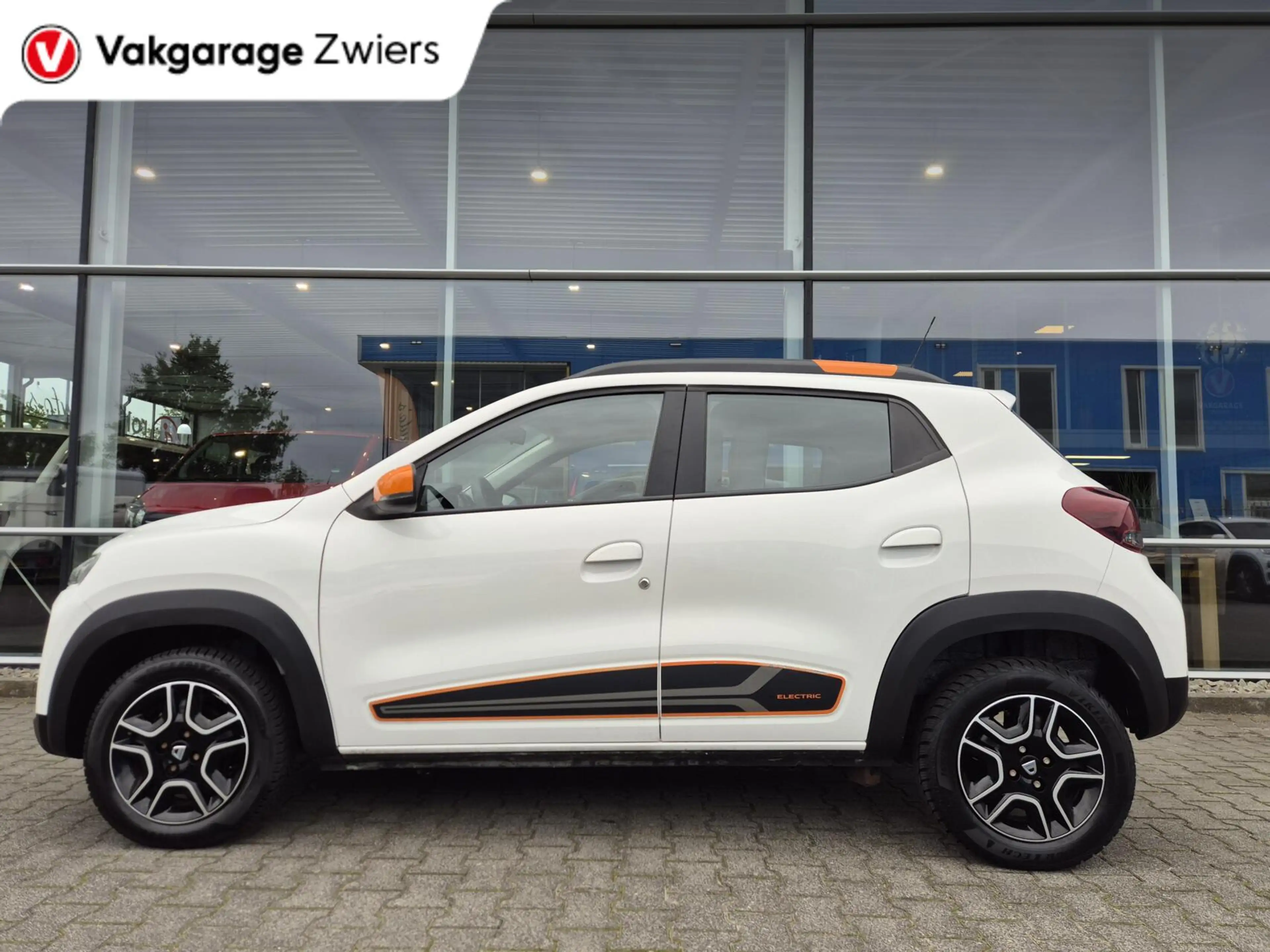 Dacia Spring Business 27 kWh SOH91.8% Orange Pack | Camera | — photo 3