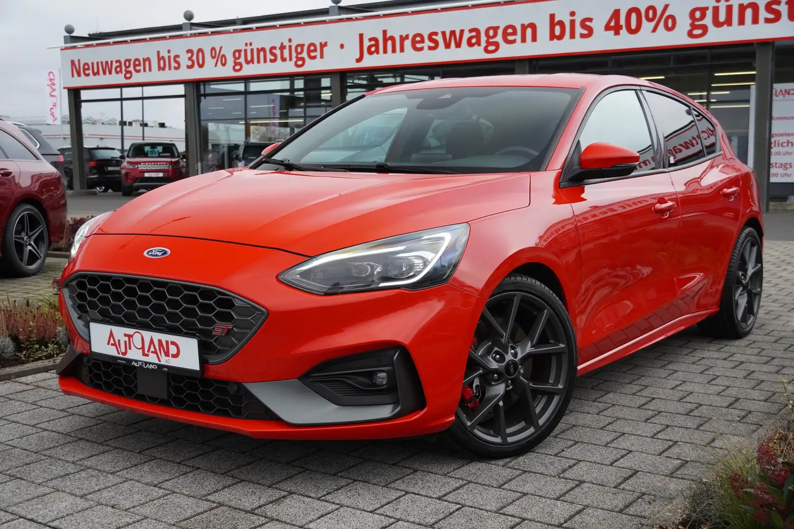 Ford Focus ST 2.3 EcoBoost LED Navi B&O Kamera DAB Rot - 2