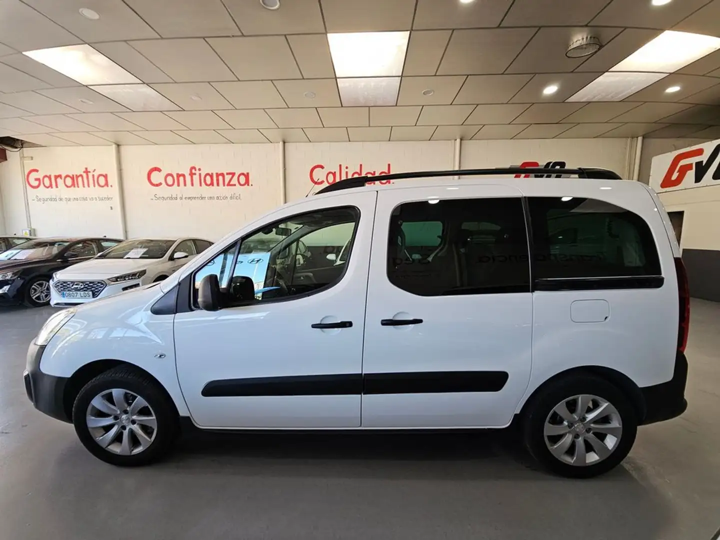 Peugeot Partner Tepee 1.6BlueHDI Adventure Ed. 100 Blanc - 2