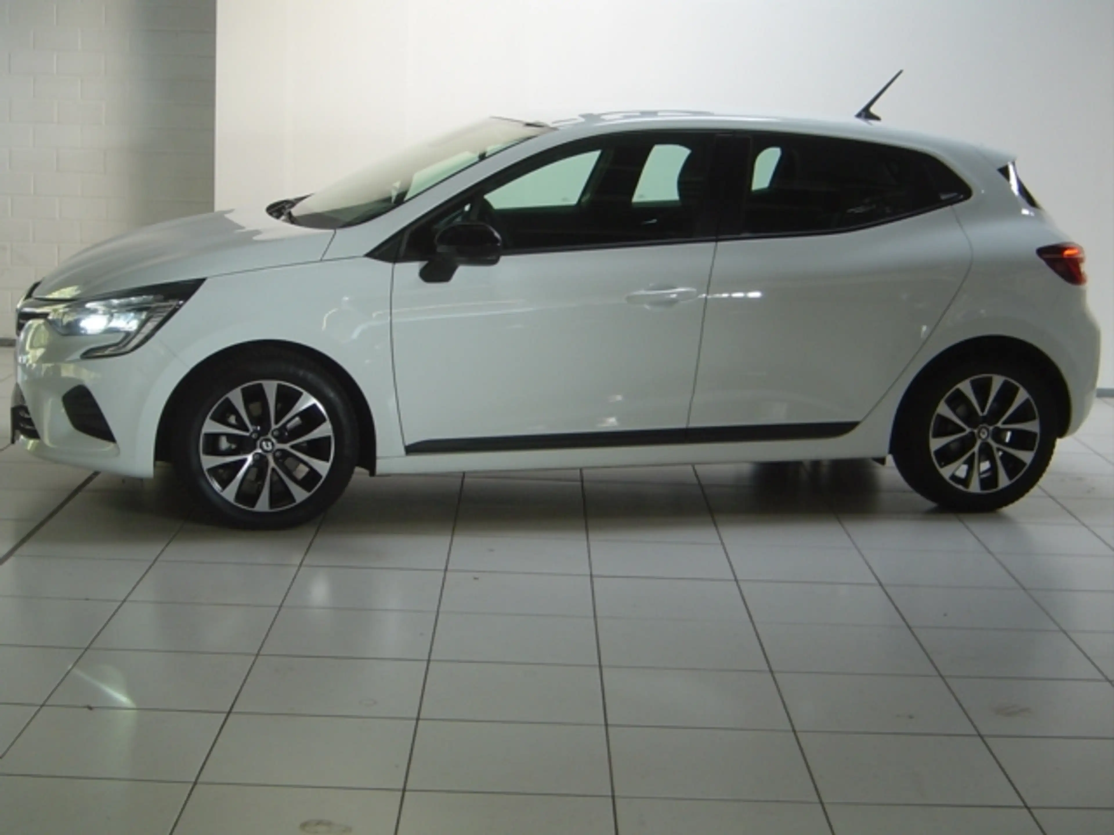 Renault Clio V 140 TCe Equilibre+Klima+ LED Apple CarPlay ..Aut — photo 8
