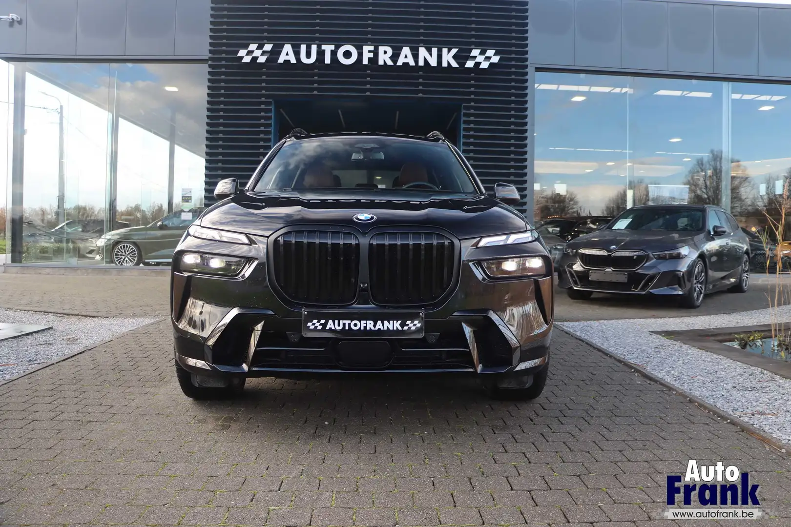 BMW X7 40D / M-SPORT / TREKHK / DRIV+PARK PRO / 23INCH Nero - 2