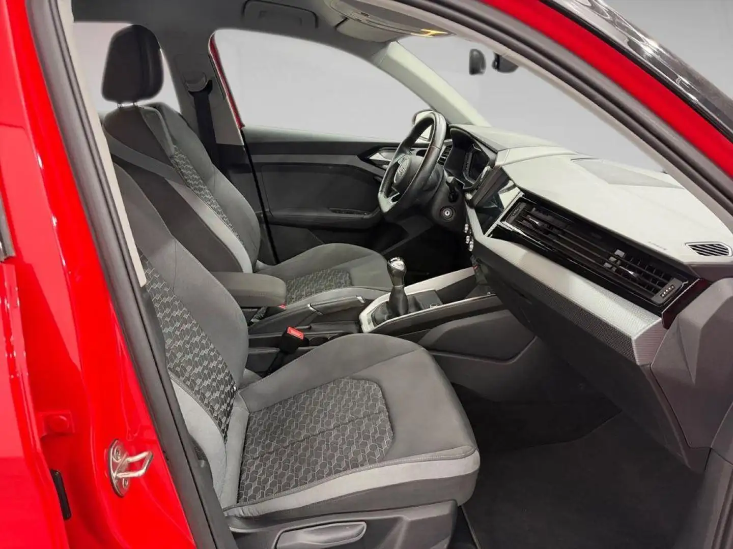 Audi A1 Sportback 30 TFSI Adrenalin Black edition 85kW Rojo - 2