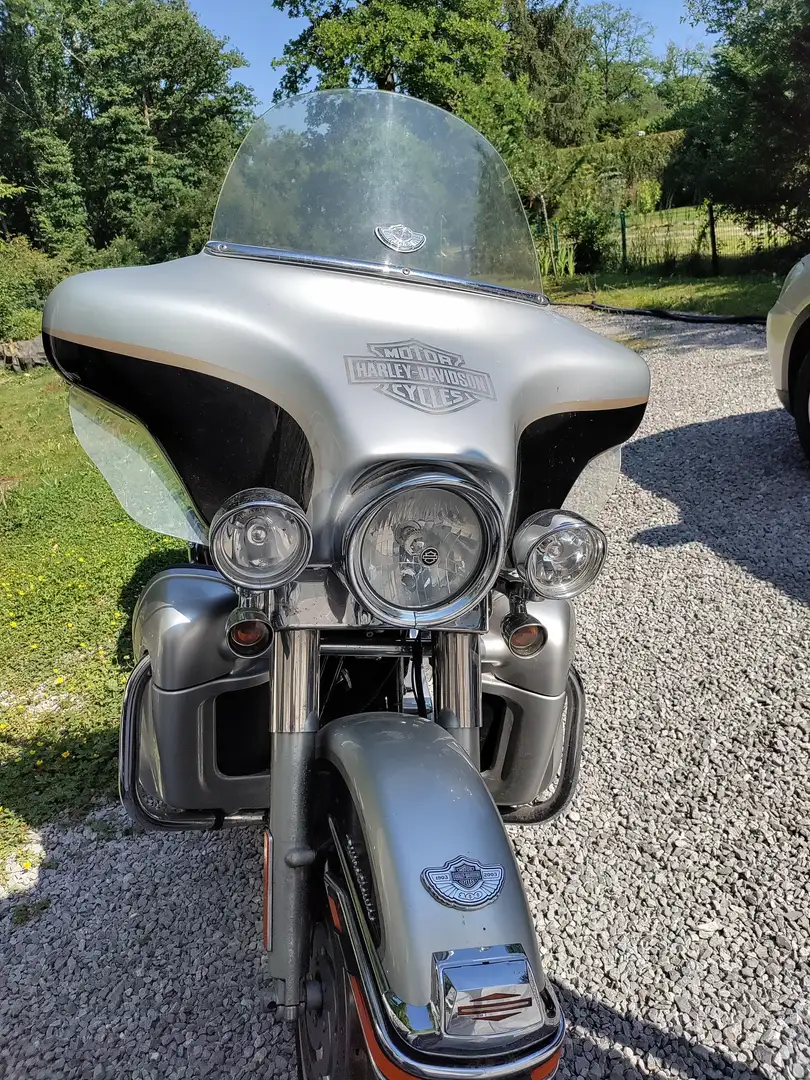 Harley-Davidson Ultra Classic Šedá - 1