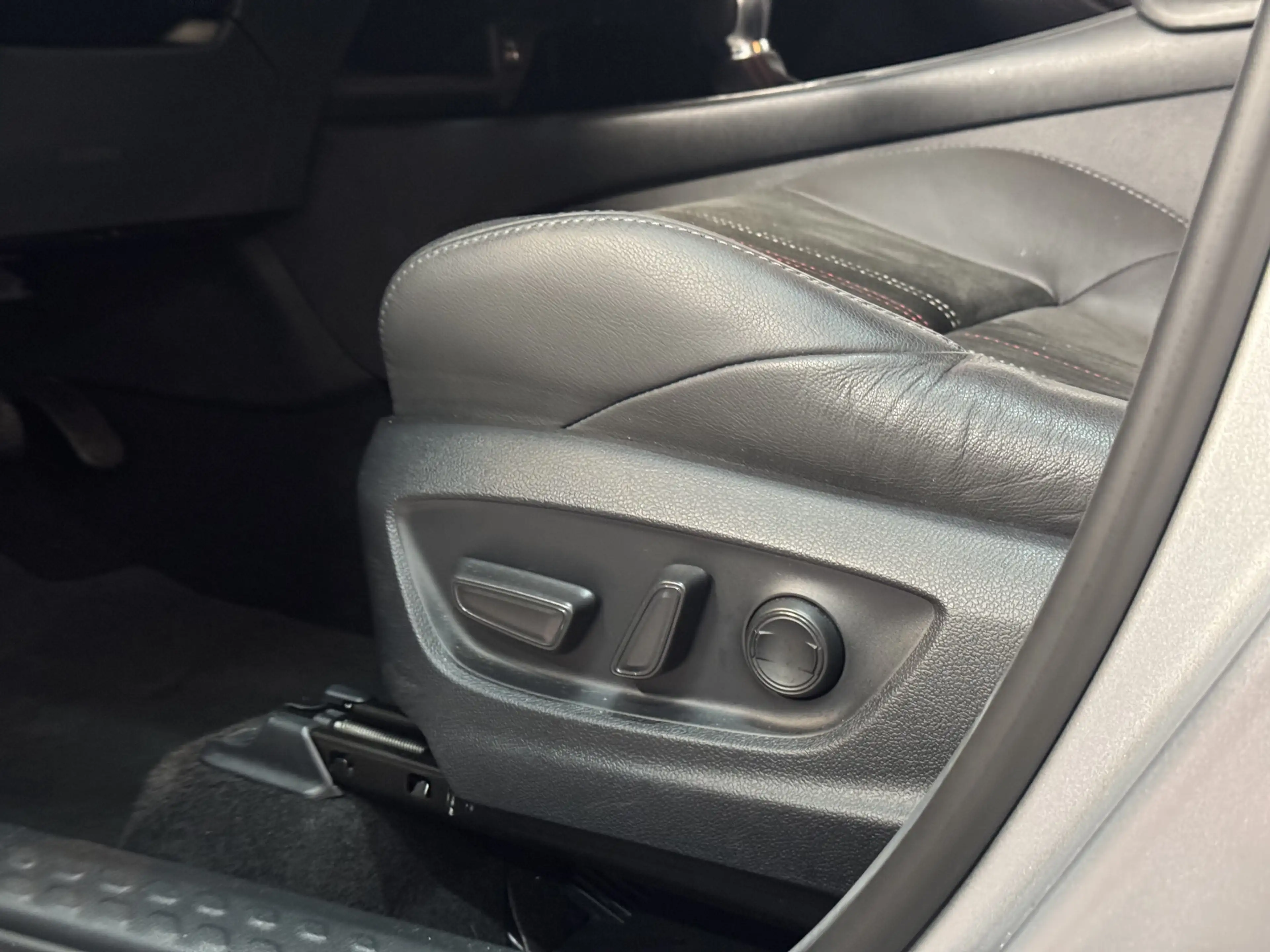 Toyota C-HR 2.0 Hybrid GR-Sport | GR Sport Pack | Trekhaak | E — photo 6