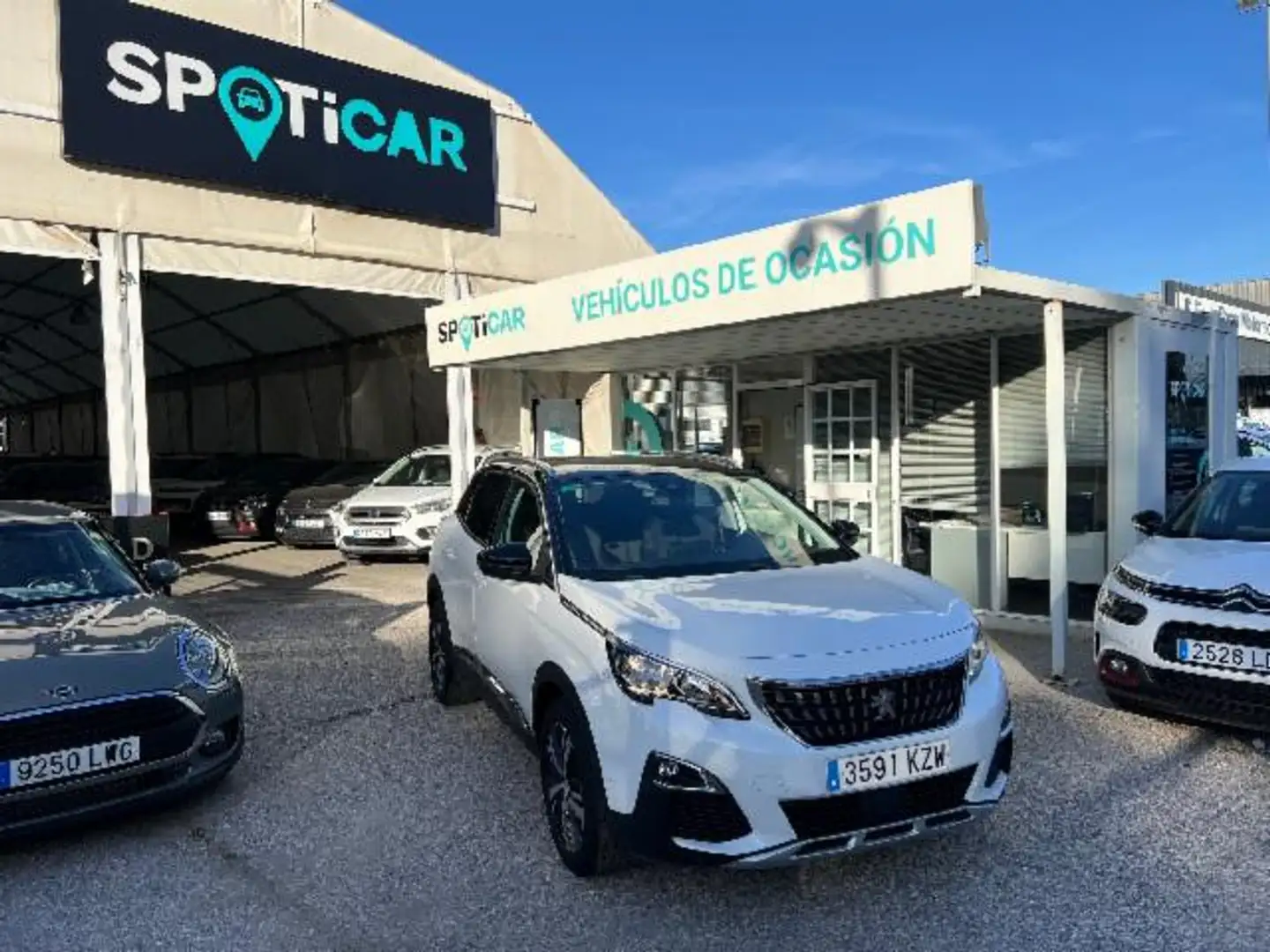 Peugeot 3008 1.2 S&S PureTech Allure 130 Wit - 1