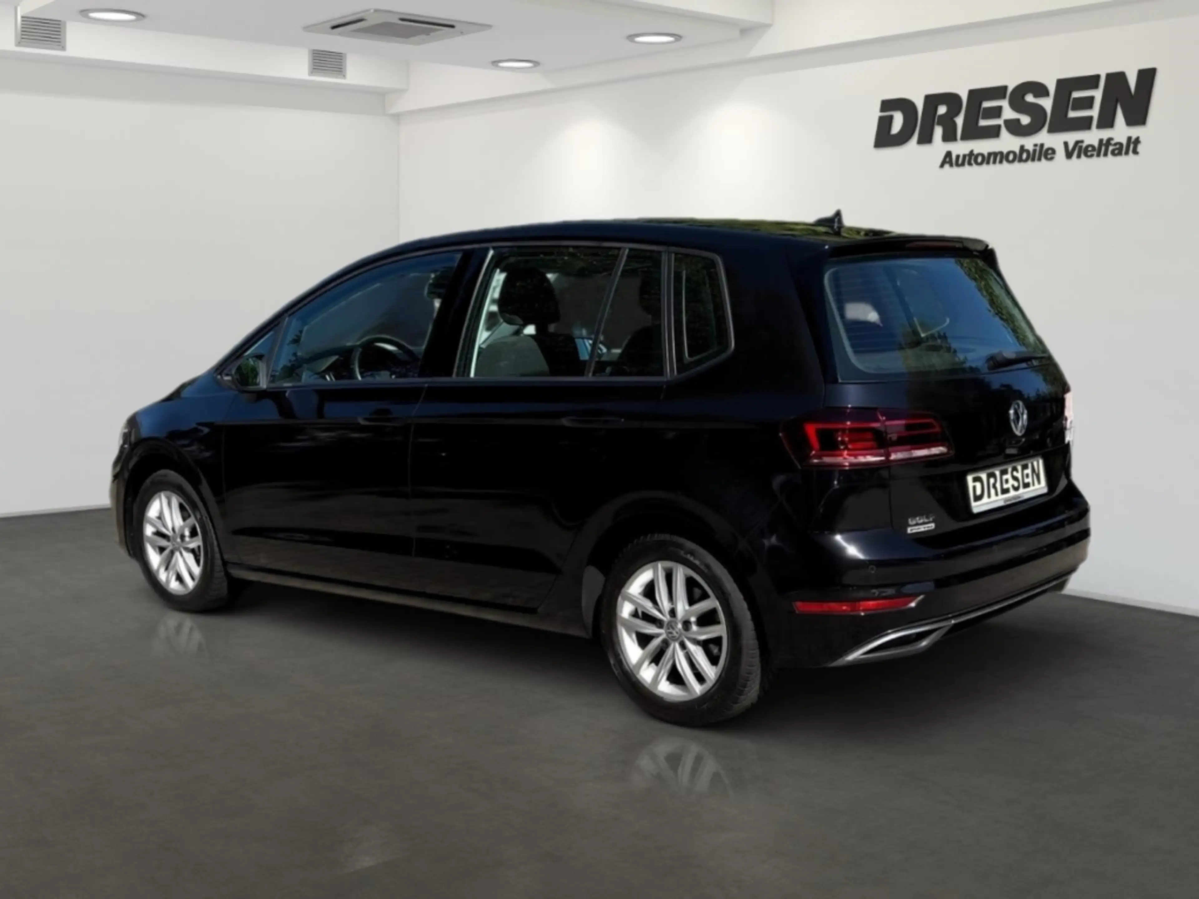 Volkswagen Golf Sportsvan VII Comfortline ''Navigation+Climatronic+GJR+PPv&h — photo 5