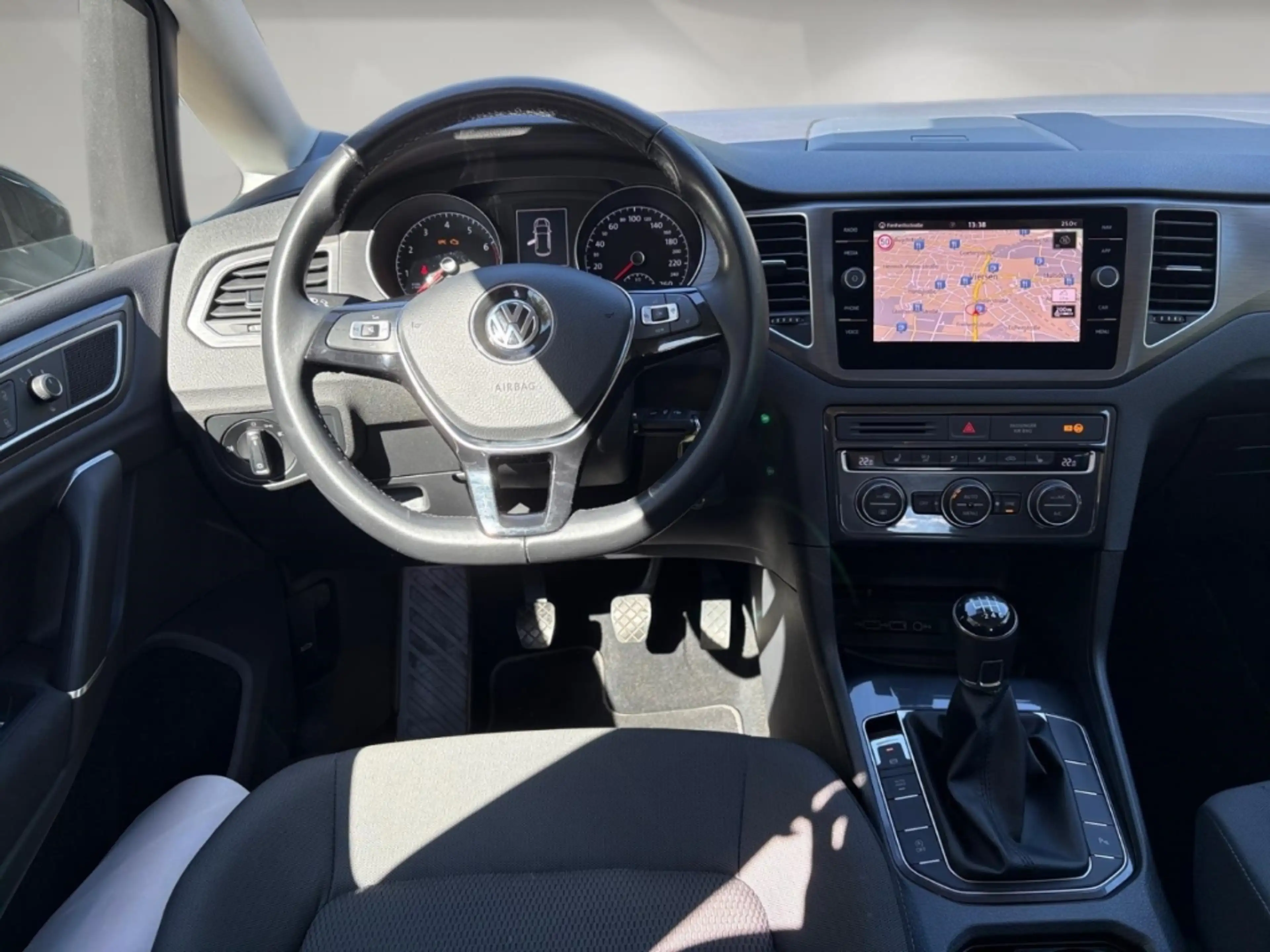 Volkswagen Golf Sportsvan VII Comfortline ''Navigation+Climatronic+GJR+PPv&h — photo 11