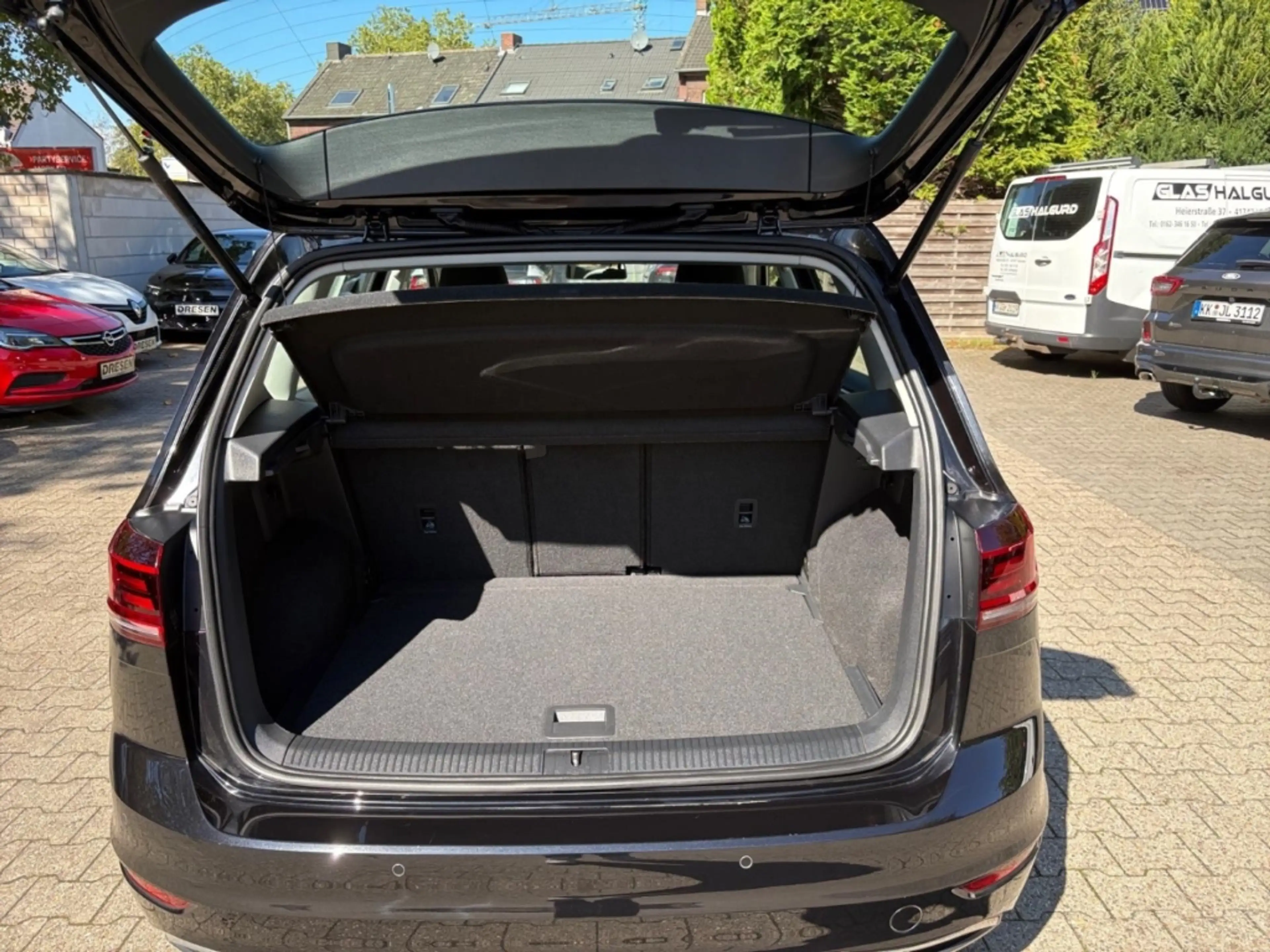 Volkswagen Golf Sportsvan VII Comfortline ''Navigation+Climatronic+GJR+PPv&h — photo 13