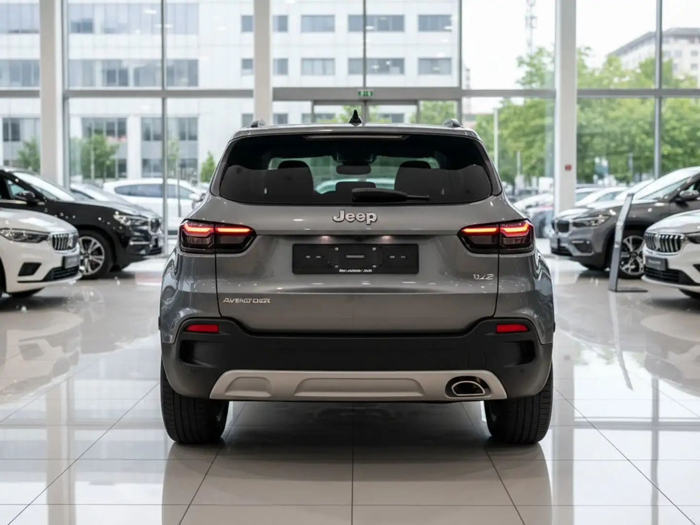 Jeep Avenger Ice My25 Longitude 1.2 100cv Gris - 2