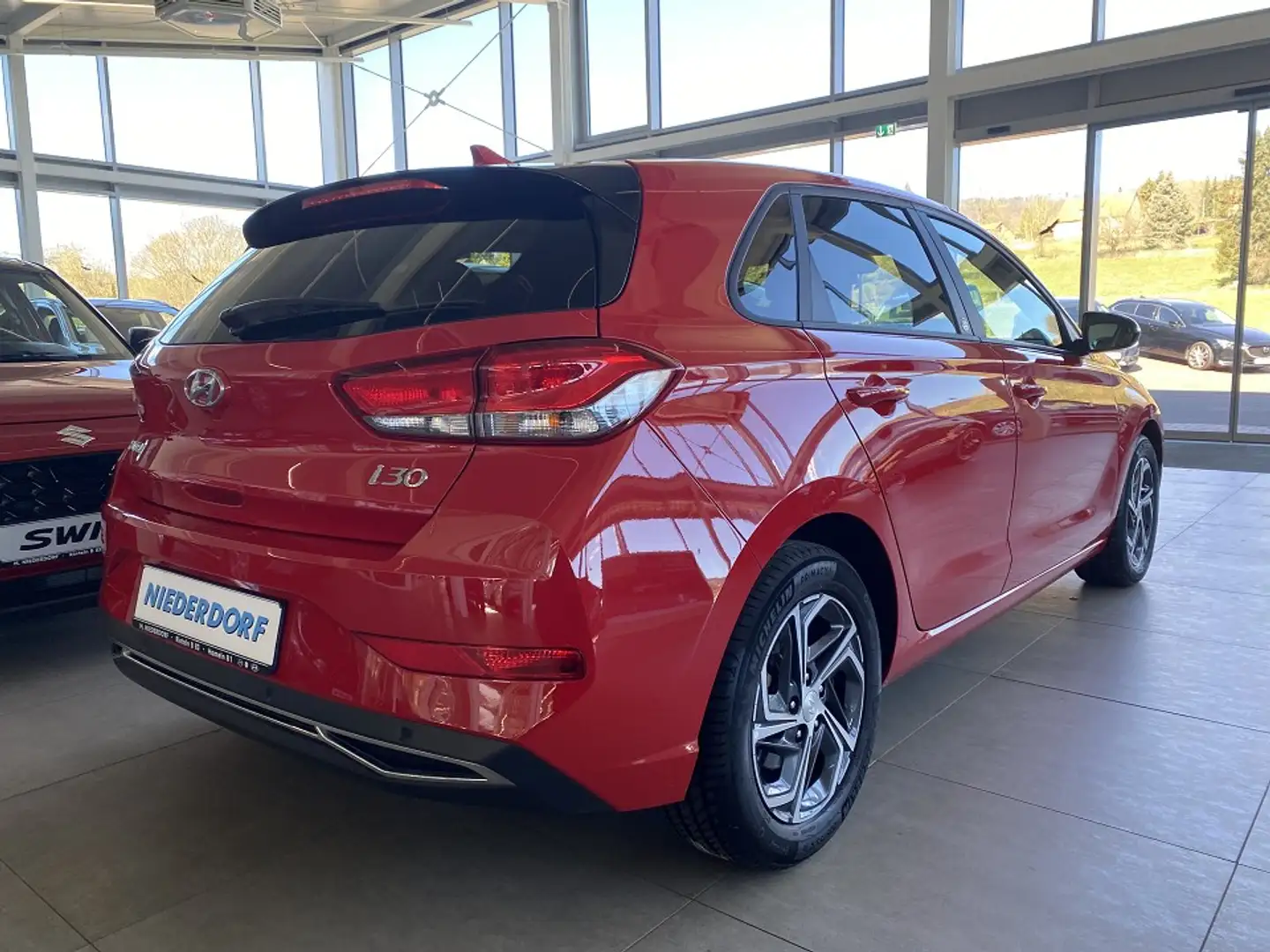 Hyundai i30 1.0 Turbo Edition 30 Funkt-Pkt Rot - 2