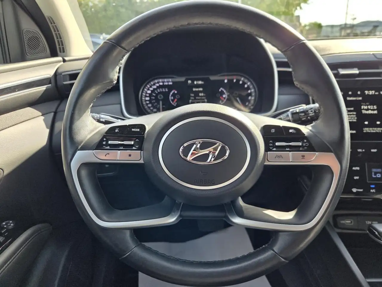 Hyundai TUCSON снимка Hyundai TUCSON