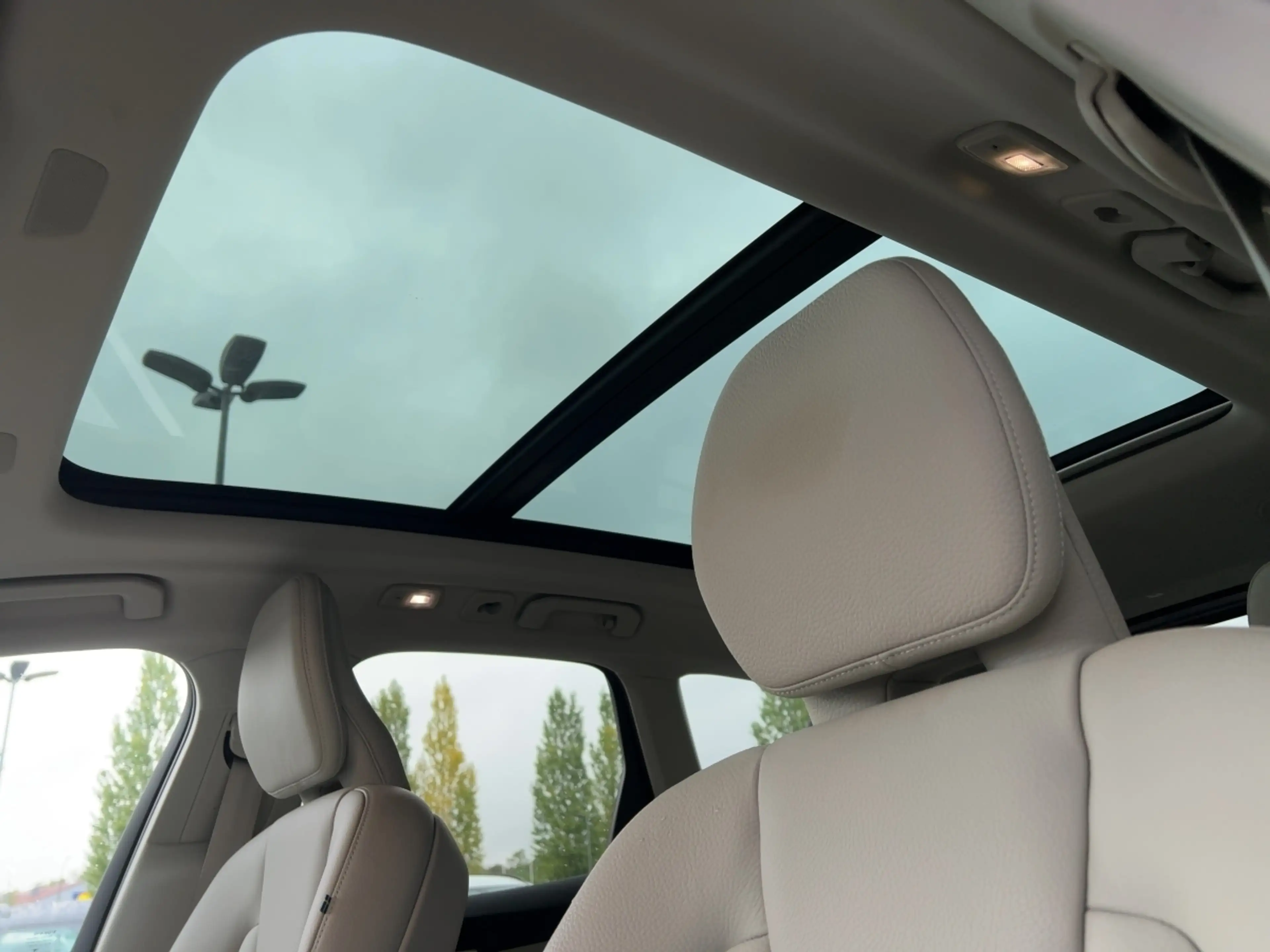 Volvo XC60 XC60 Rückfahrkamera PDC ABS Fahrerairbag ESP ASR — photo 19