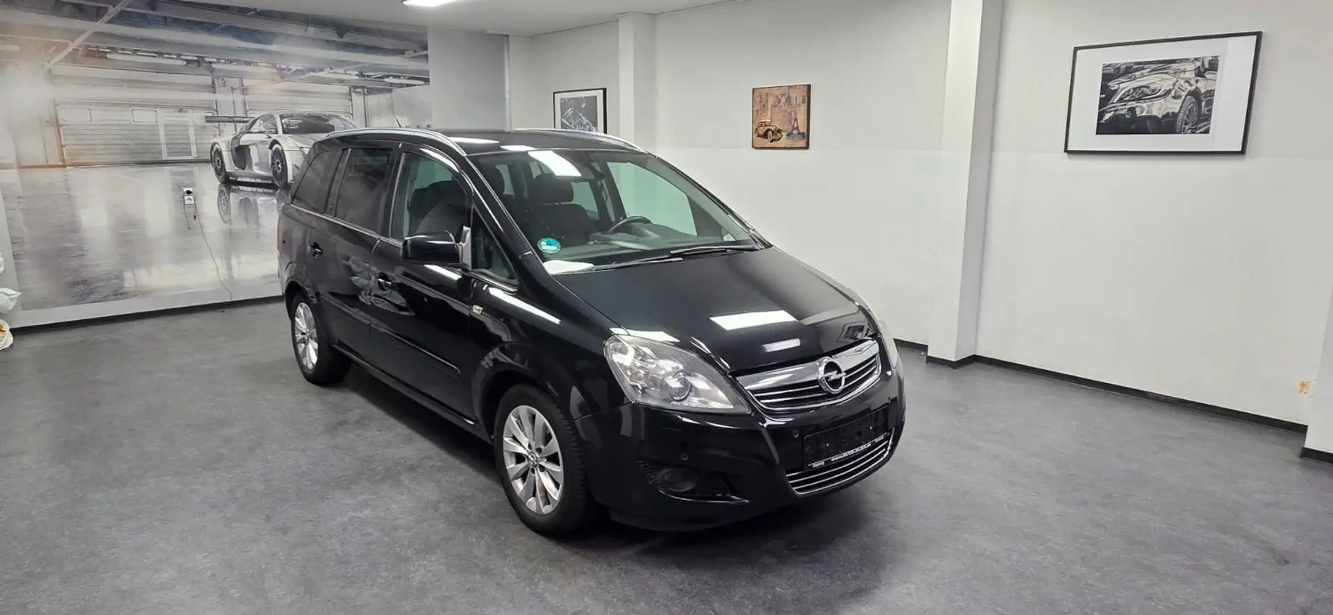 Opel Zafira 1.8 Family Plus 7 Sitze AHK 71.000 km PDC Fekete - 2