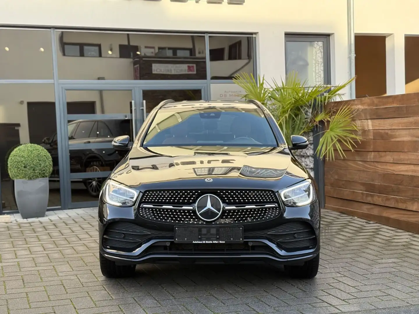 Mercedes-Benz GLC 300 de 4M/AMG Line/Night/Trittbretter/1Hand Schwarz - 2