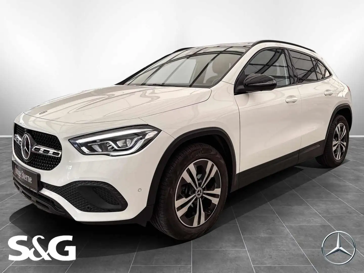 Mercedes-Benz GLA 220 d 4M Progressive Distro+Pano+AHK+LED Blanc - 1