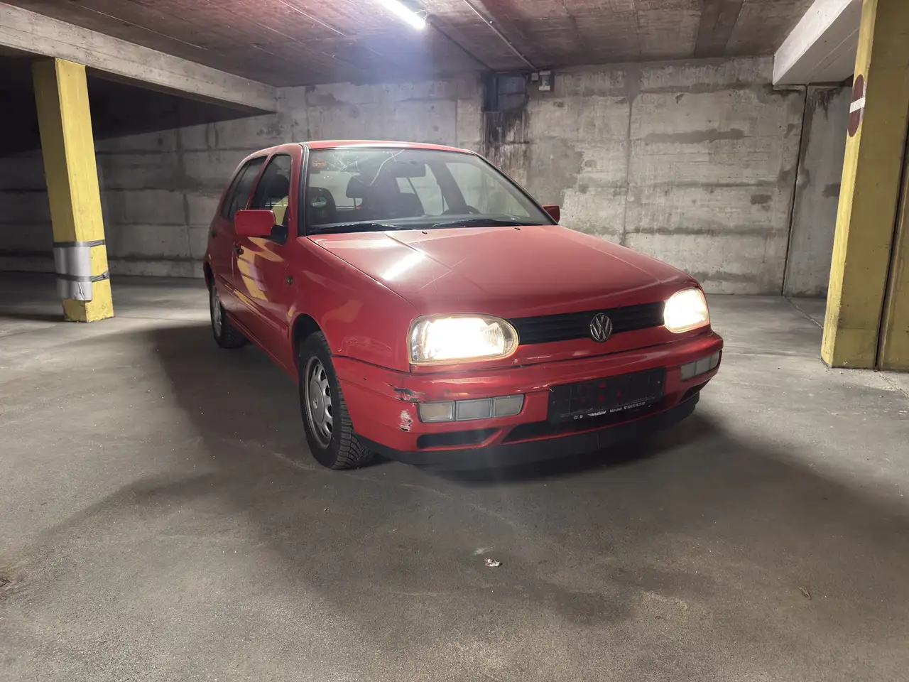 Volkswagen Golf 1.8 (Klima) Family -Rentnerfahrzeug - nur 95.683km, foto 2