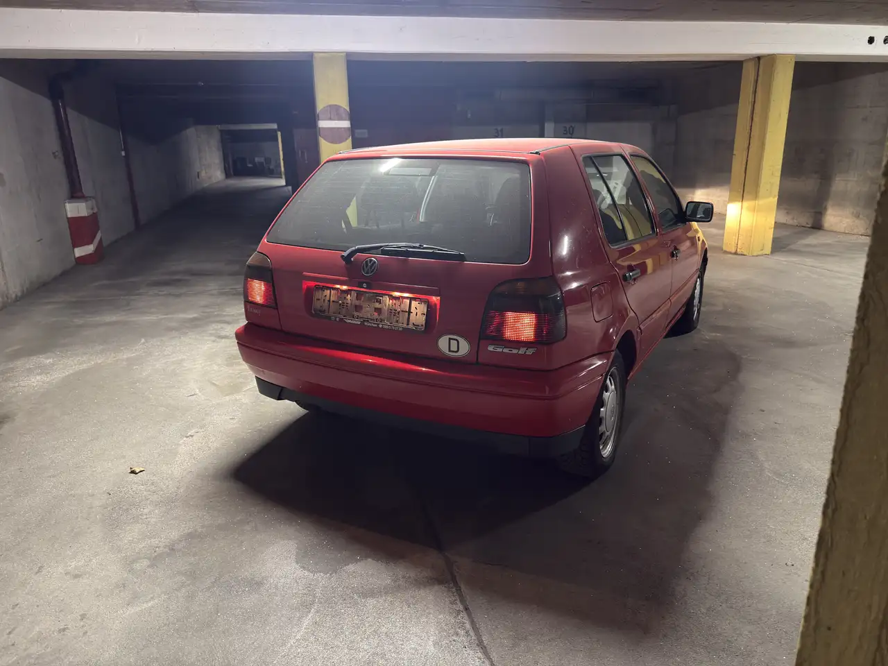 Volkswagen Golf 1.8 (Klima) Family -Rentnerfahrzeug - nur 95.683km, foto 4