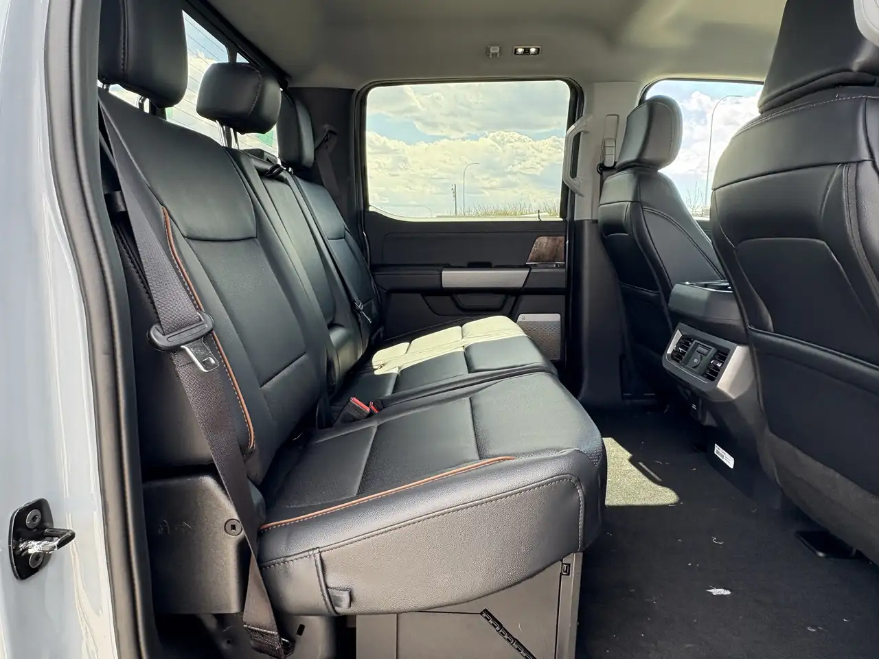 Ford F 350 снимка Ford F 350