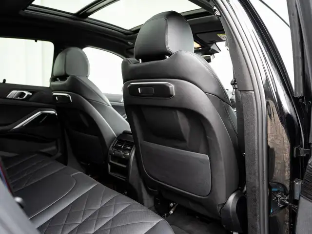 BMW X6 view 13