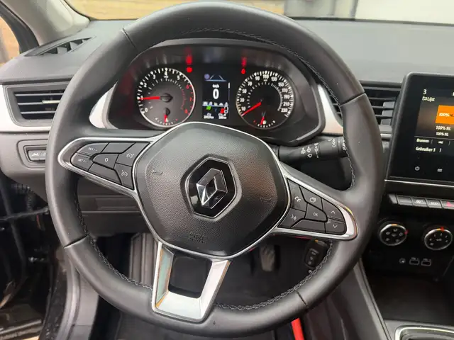 Renault Captur view 5