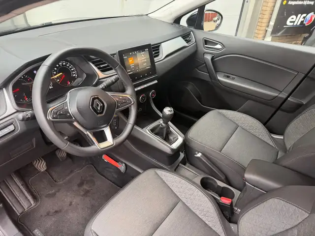 Renault Captur view 2