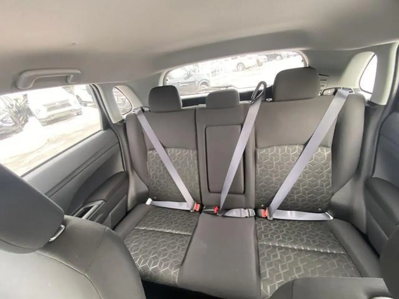Mitsubishi RVR снимка Mitsubishi RVR