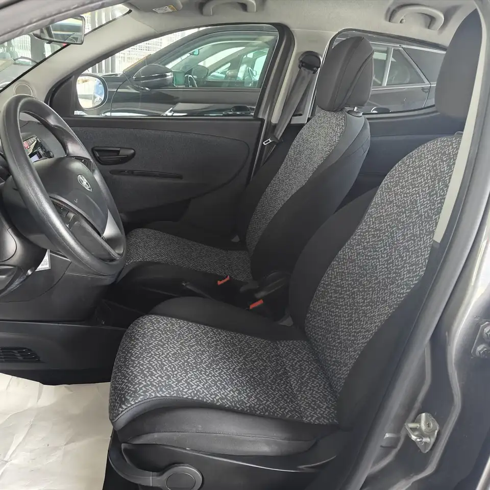 Lancia Ypsilon 2022 — фото 7