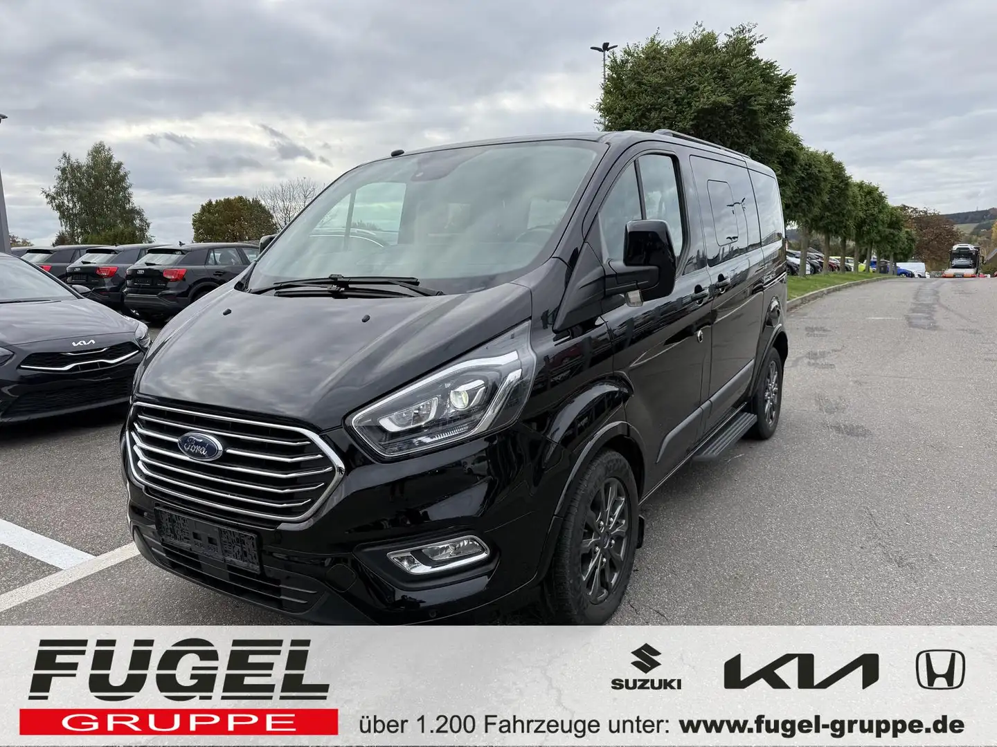 Ford Tourneo Custom 2.0 TDCi AT L1 Tourneo Trend Xenon|PDC|AHK Schwarz - 1