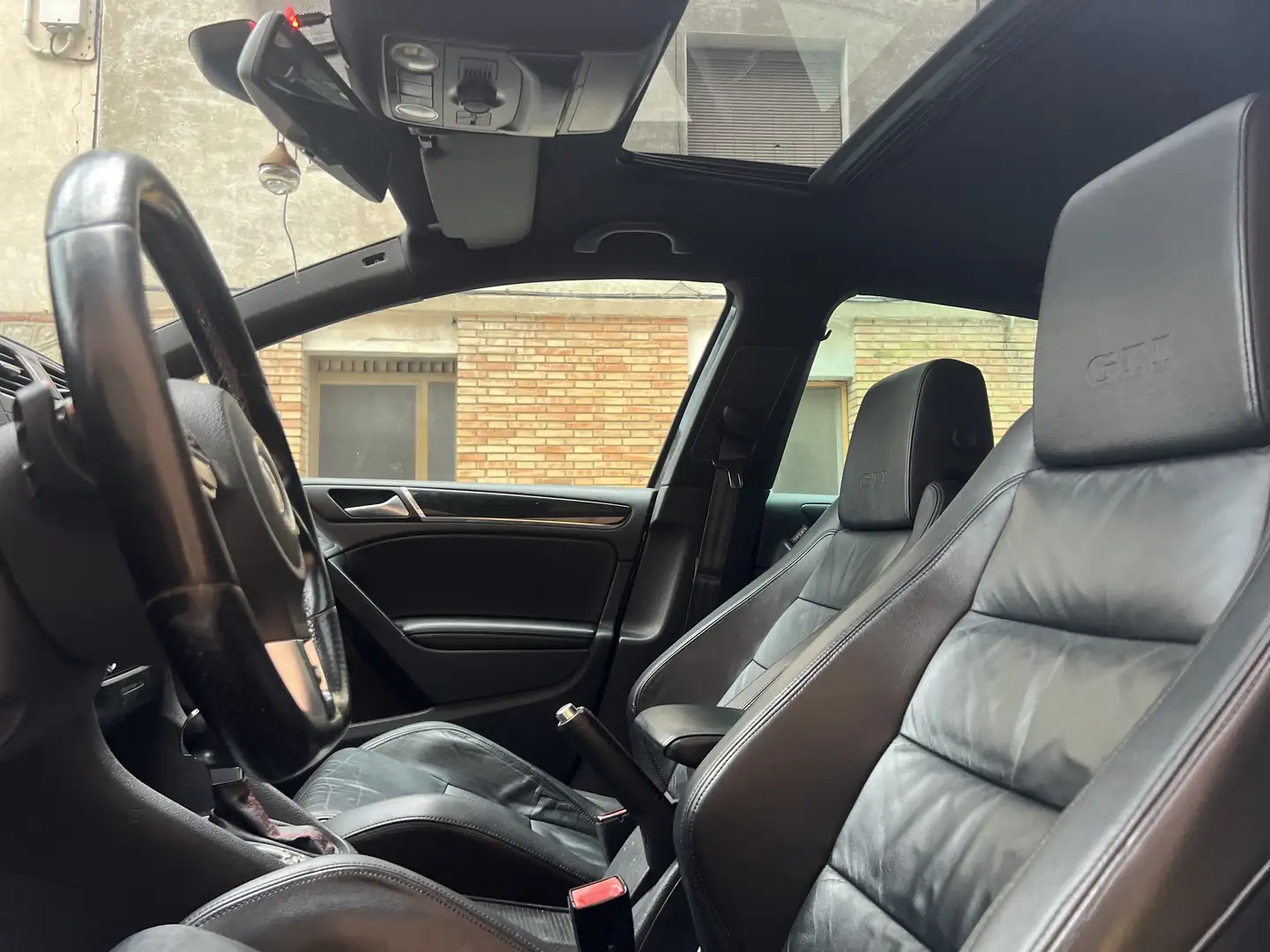 Volkswagen Golf GTI 2.0 TSI DSG - 2