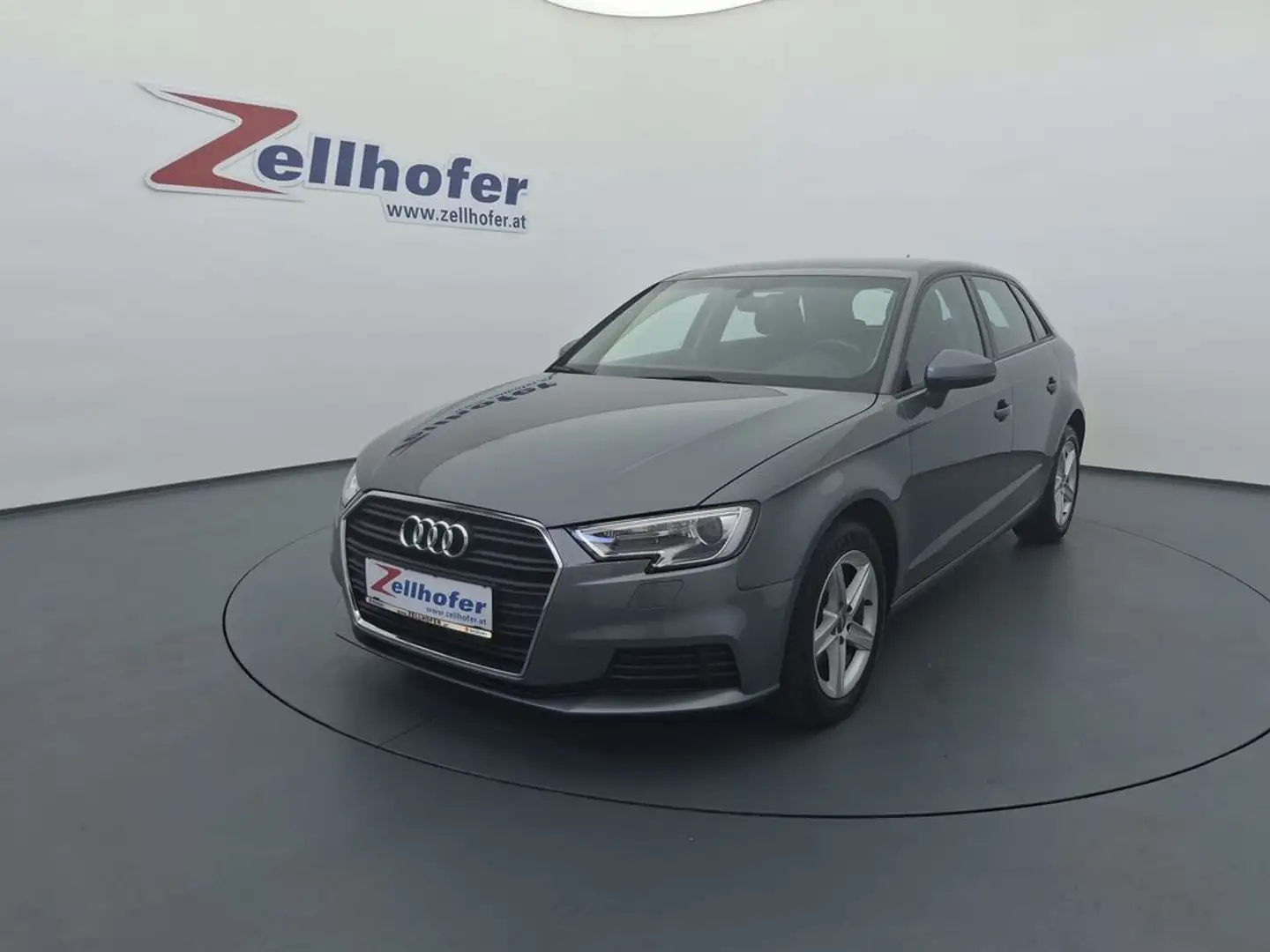 Audi A3 SB 1,6 TDI S-tronic Grau - 1