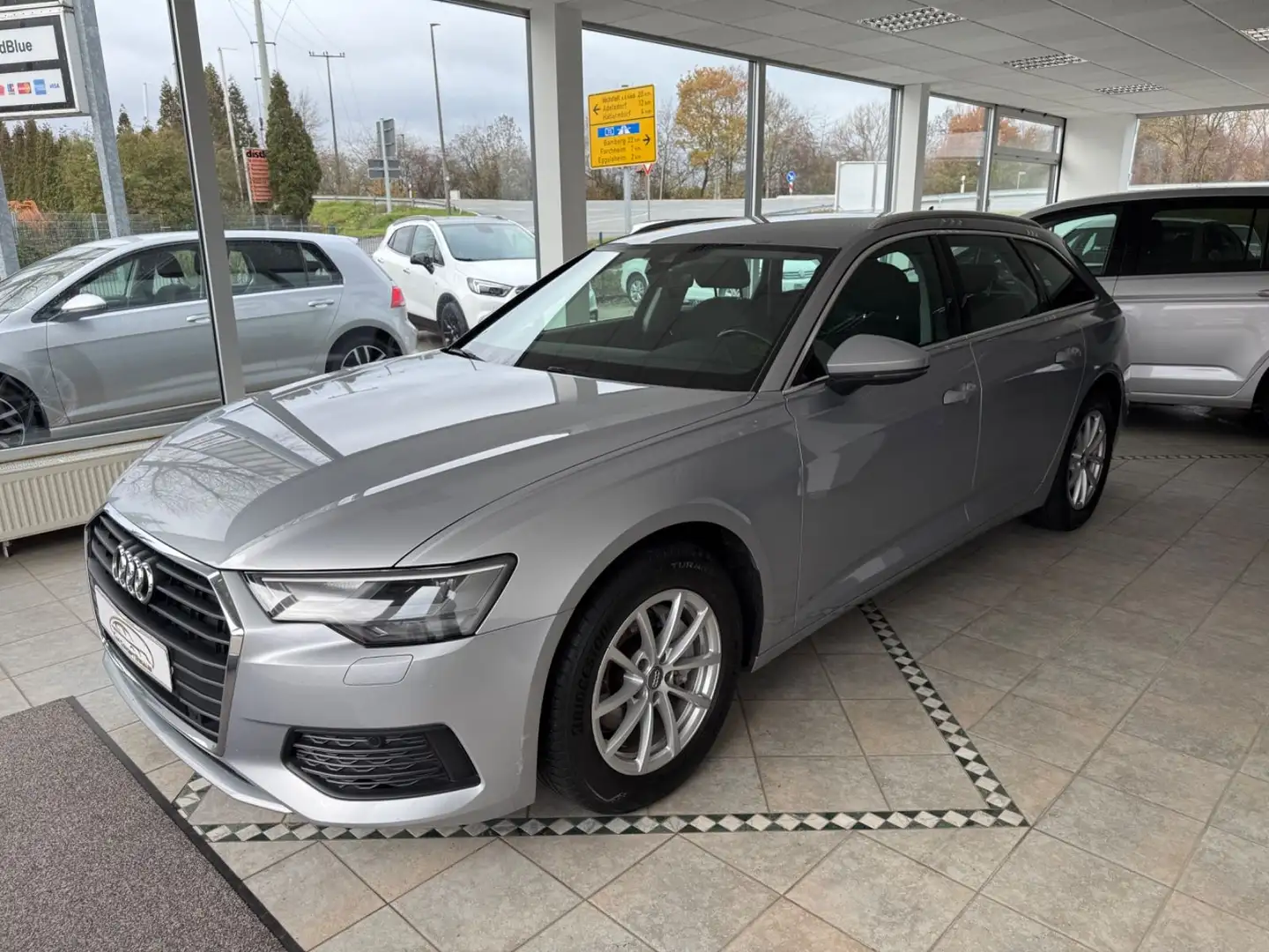 Audi A6 Avant 40 TDI basis Silber - 1