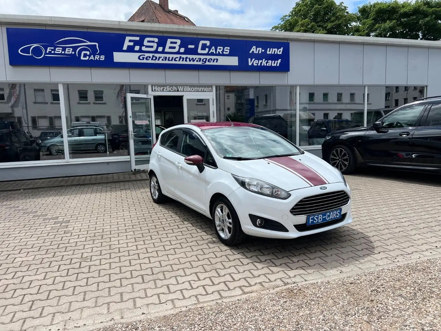 Ford Fiesta Sync Edition Weiß - 2