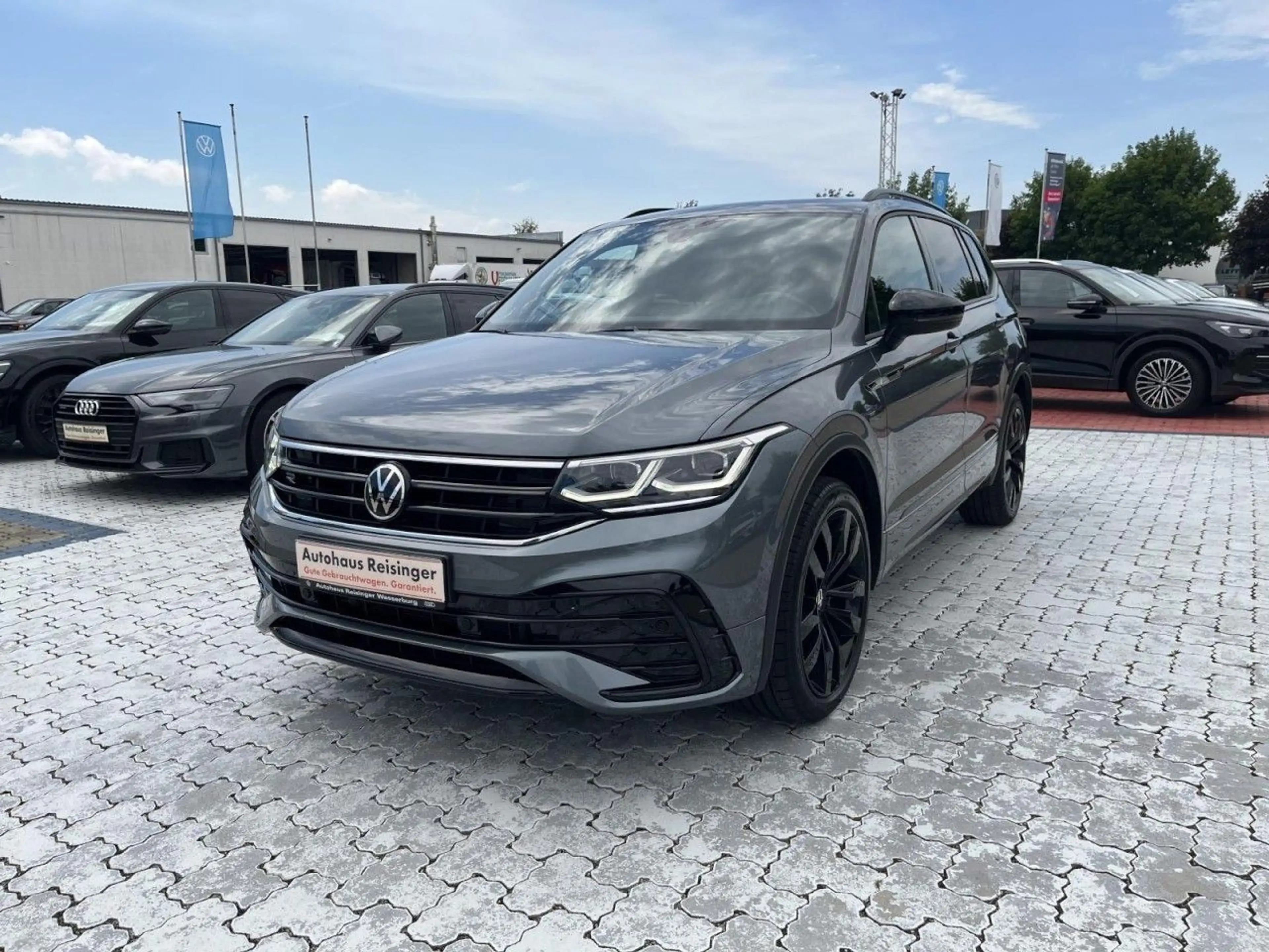 Volkswagen Tiguan Allspace 2.0 TSI R-Line 4Motion (IQLight+ — photo 2