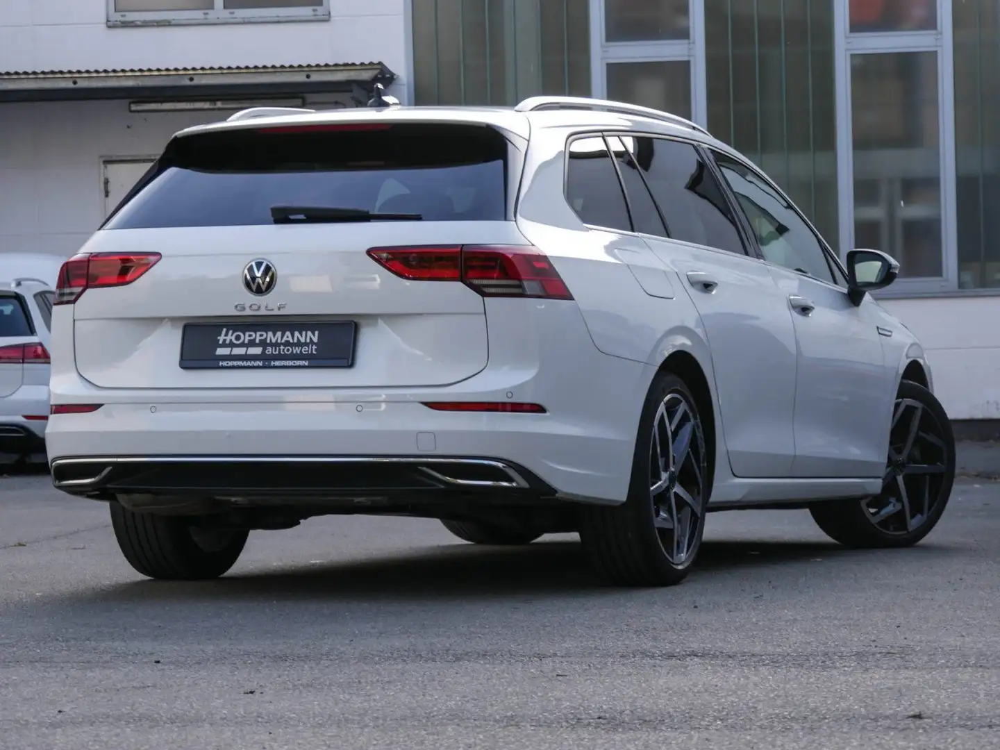 Volkswagen Golf Variant Golf VIII Variant 2.0 TDI Style DSG AHK LED Ambi Weiß - 2