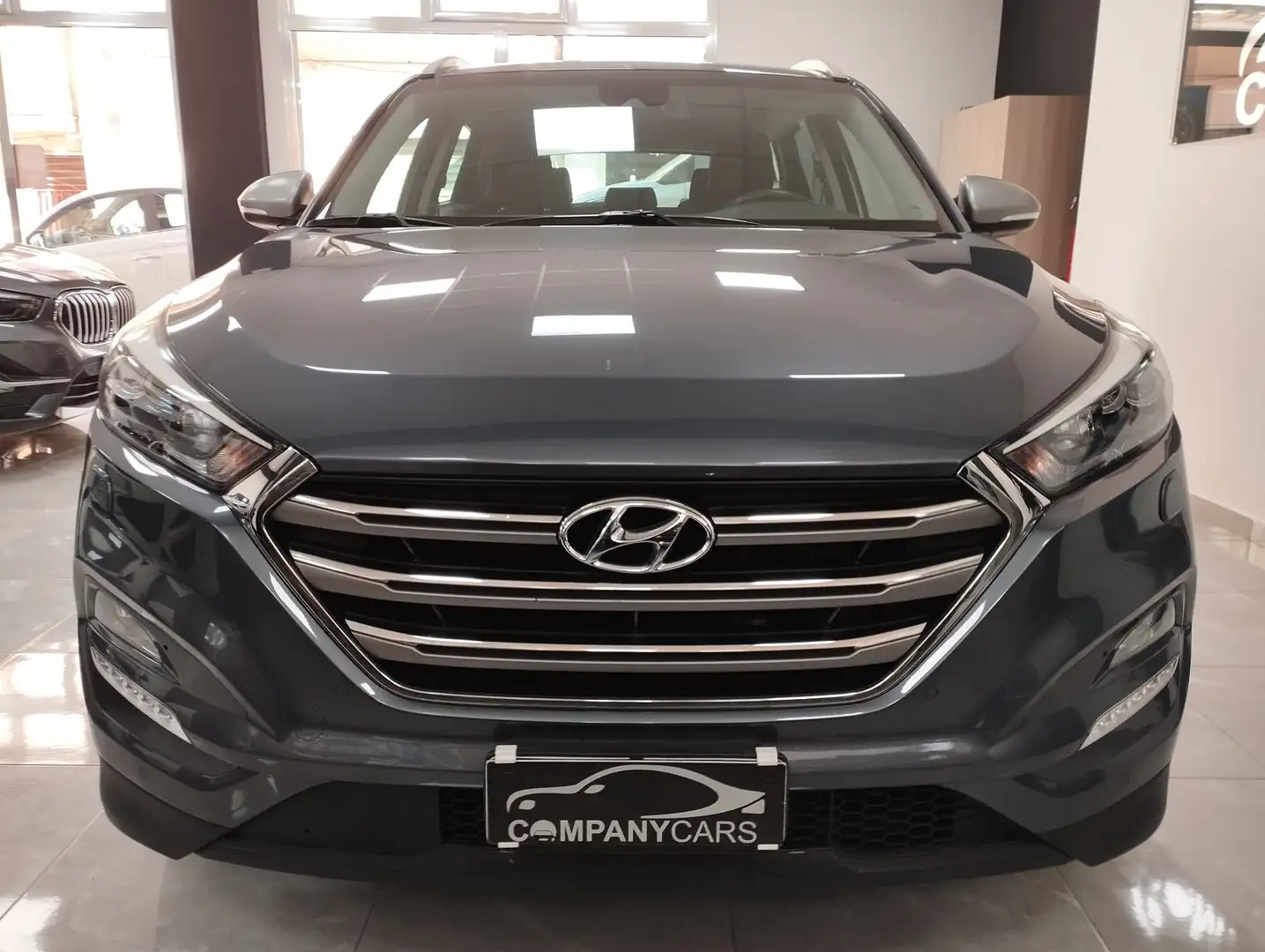 Hyundai TUCSON 1.7 crdi Sound 2wd 115cv - 2